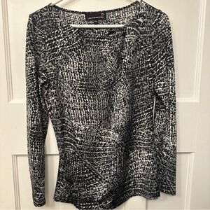 ⭐️ Laura Sm Monochrome Patterned Top